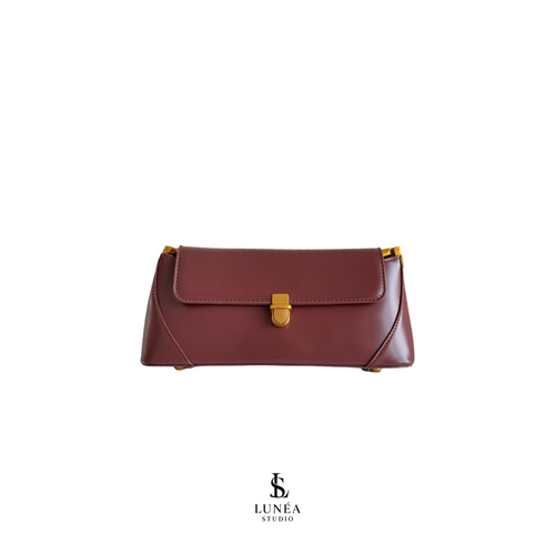 Amélie Bag – Braunrote Schultertasche mit Goldverschluss