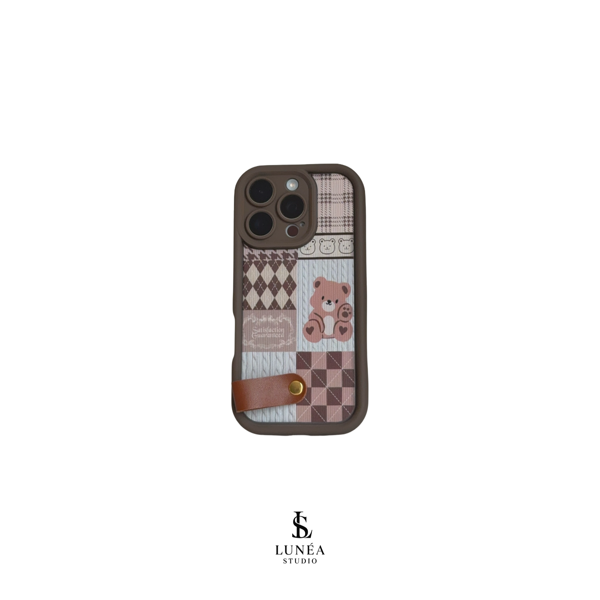 iPhone-Hülle Patchwork-Teddy – Braun matt, mit Handschlaufe & Riemen